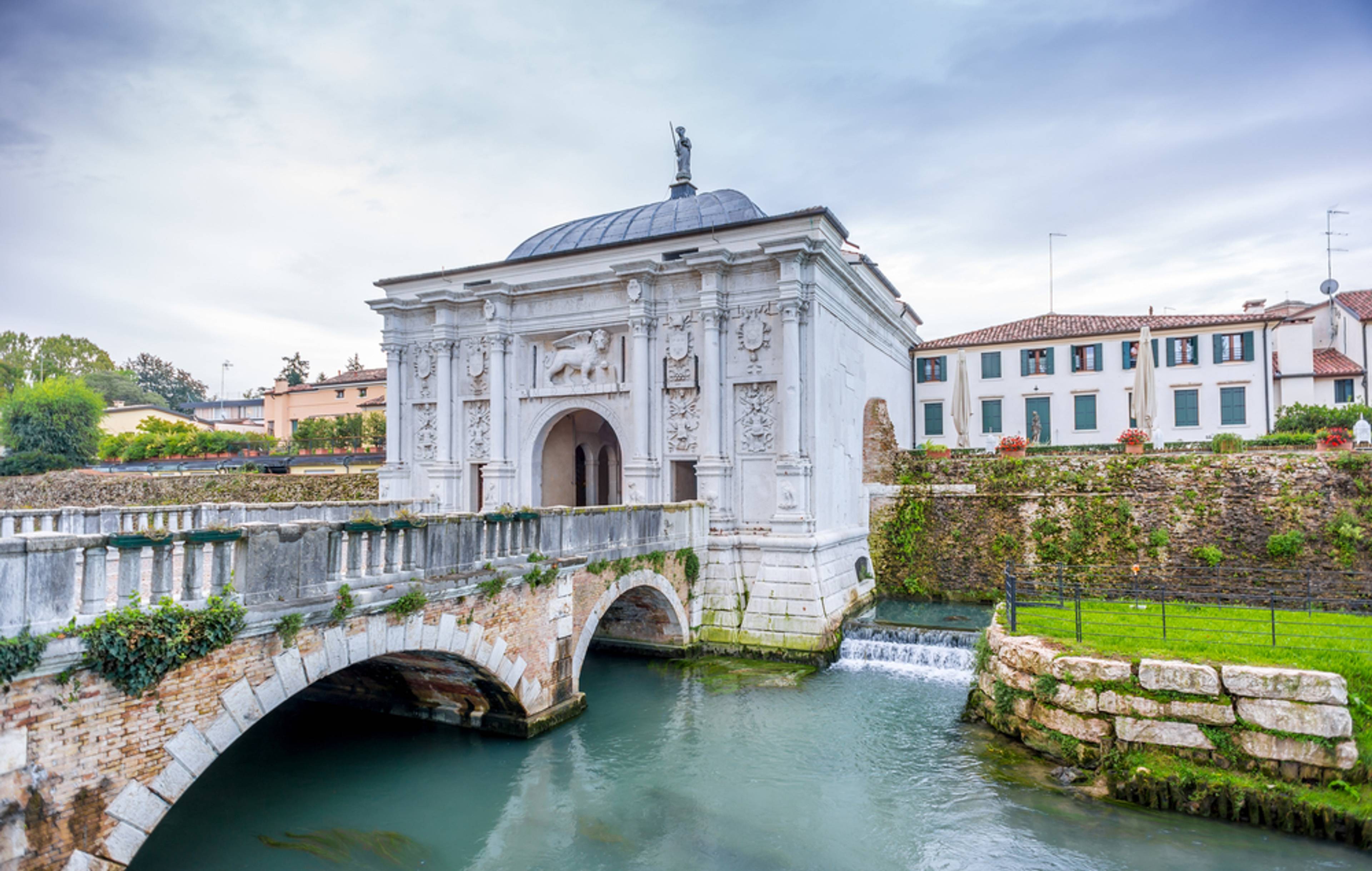 Porta San Tomaso