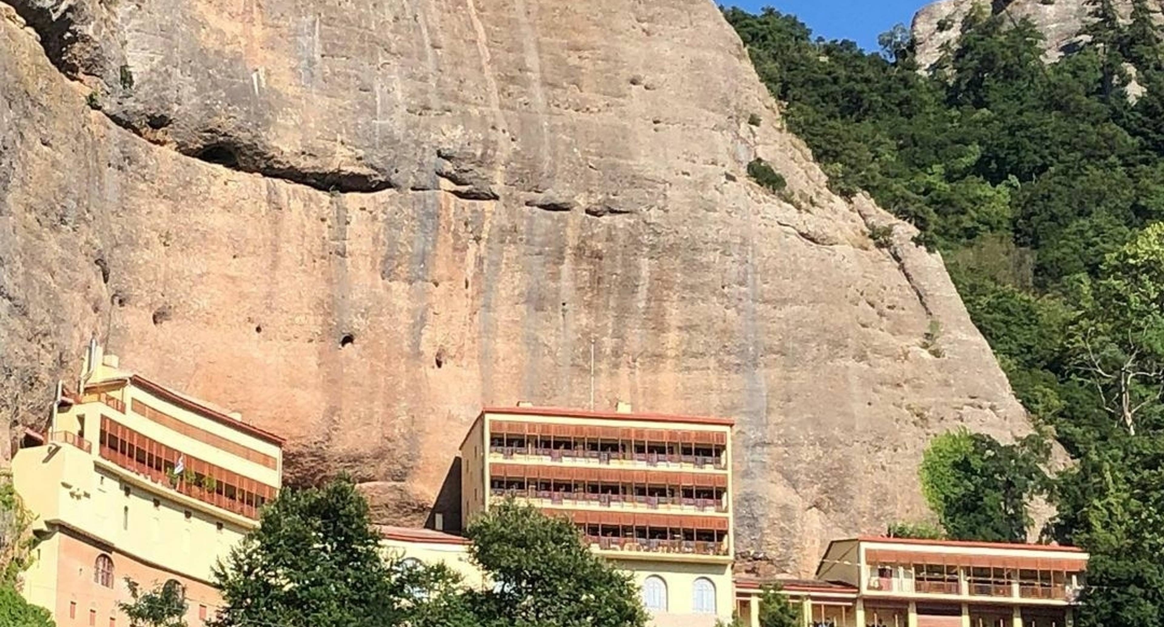 Patra - ferrocarril de montaña - Monasterio de Mega Spileo - Loutraki