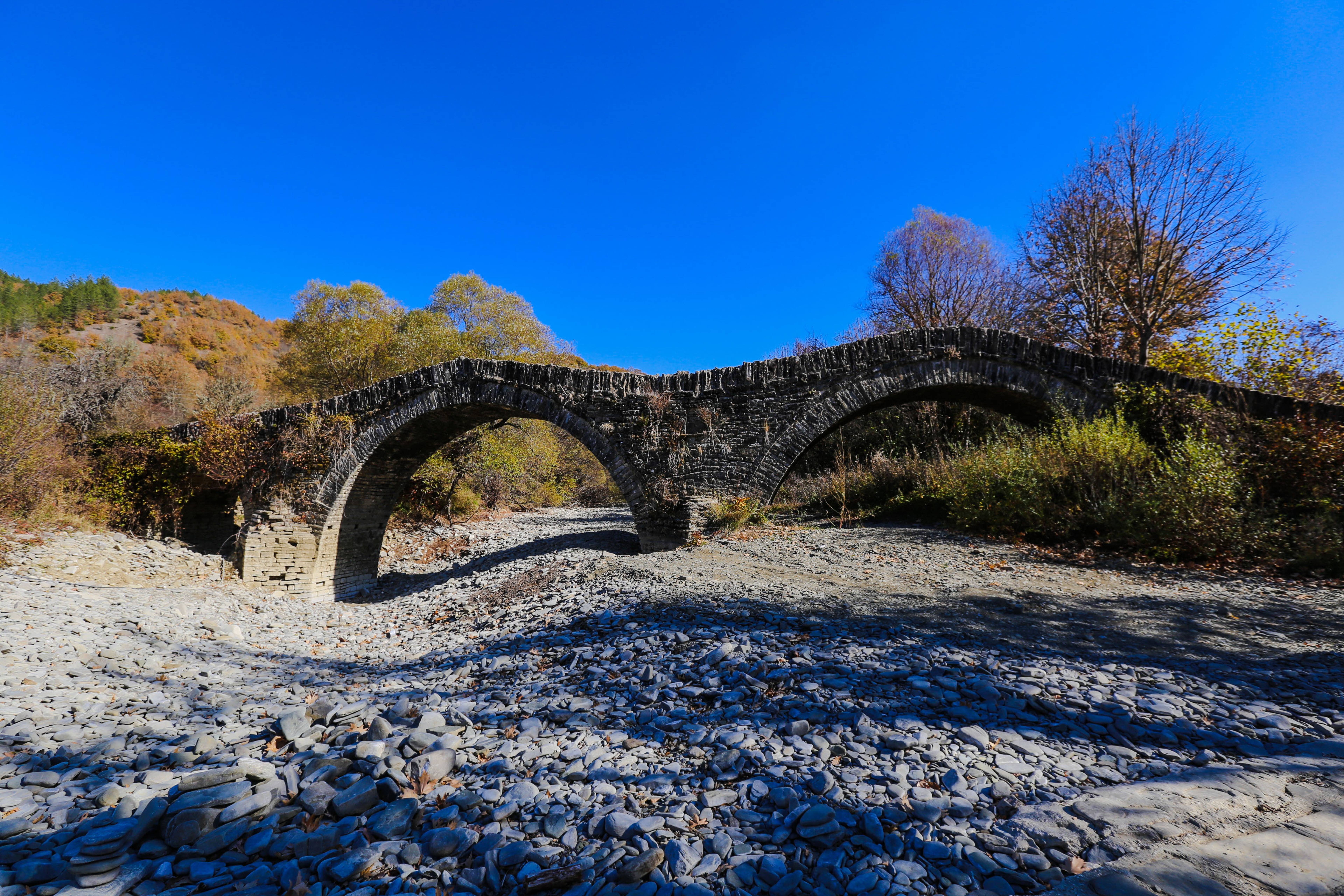 Pont de pierre de Petsioni