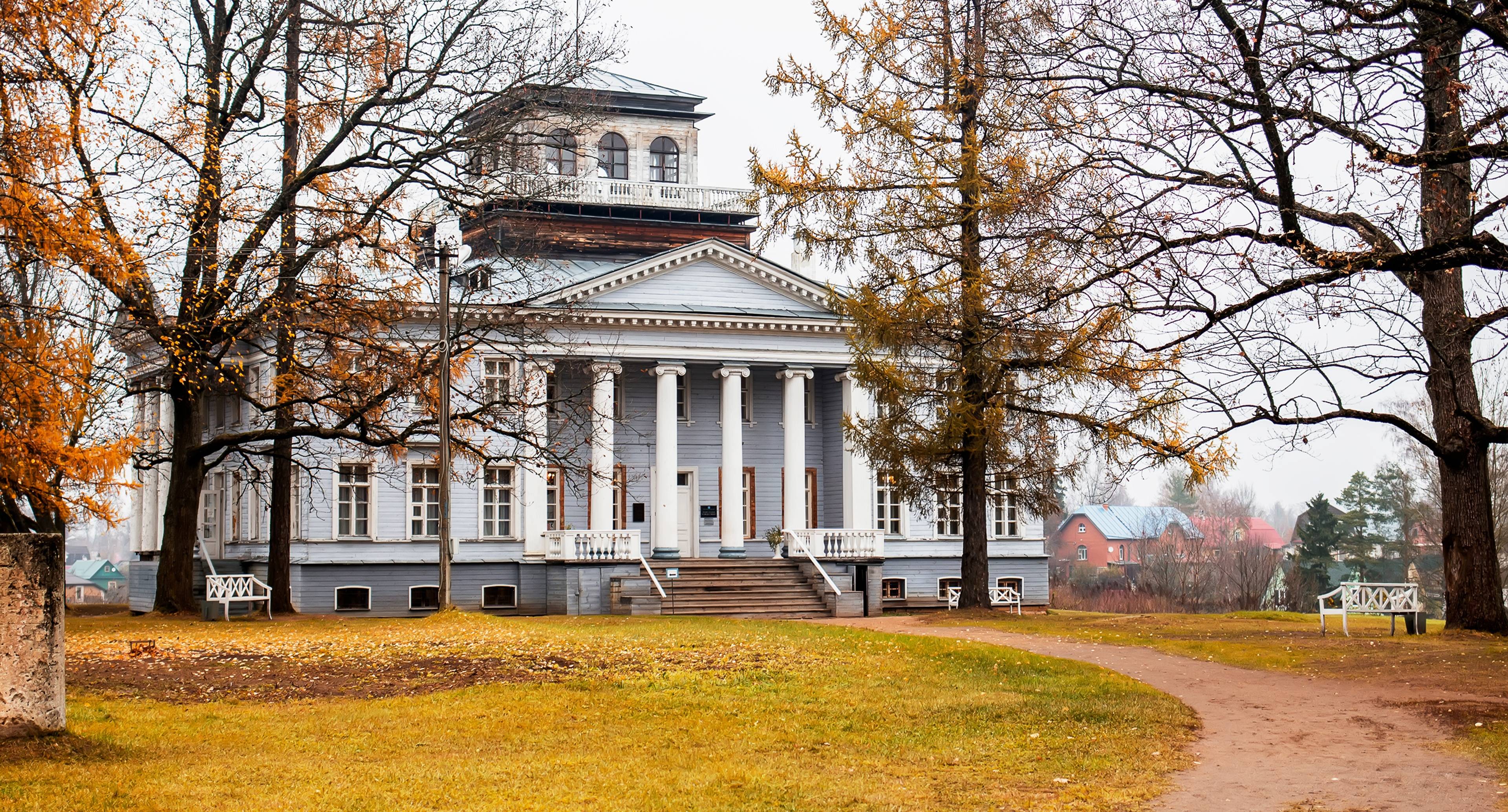 Dans les lieux de A.S. Pushkin et V.V. Nabokov