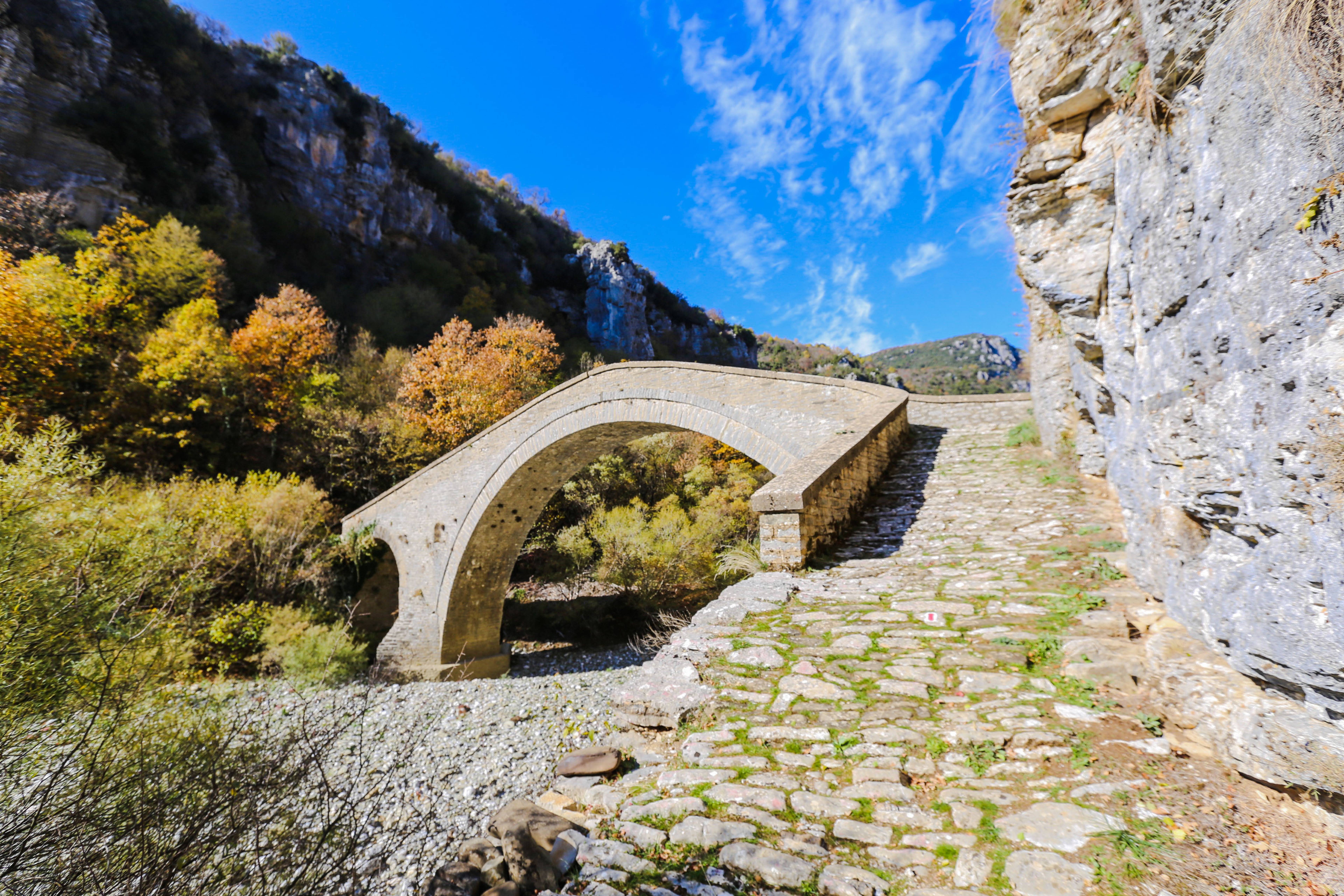 Pont de pierre de Misiou