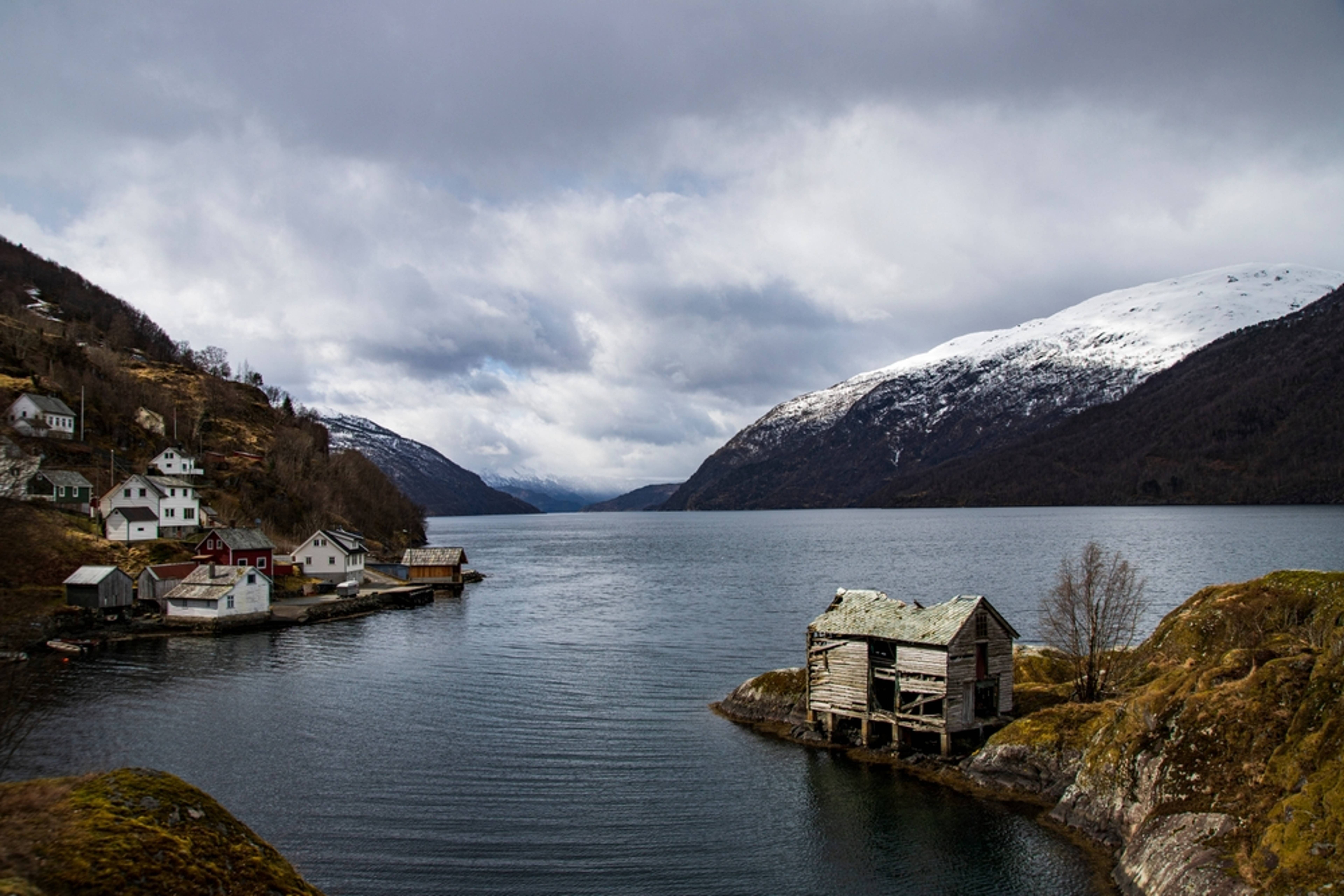 Old Åkra Fjord Road