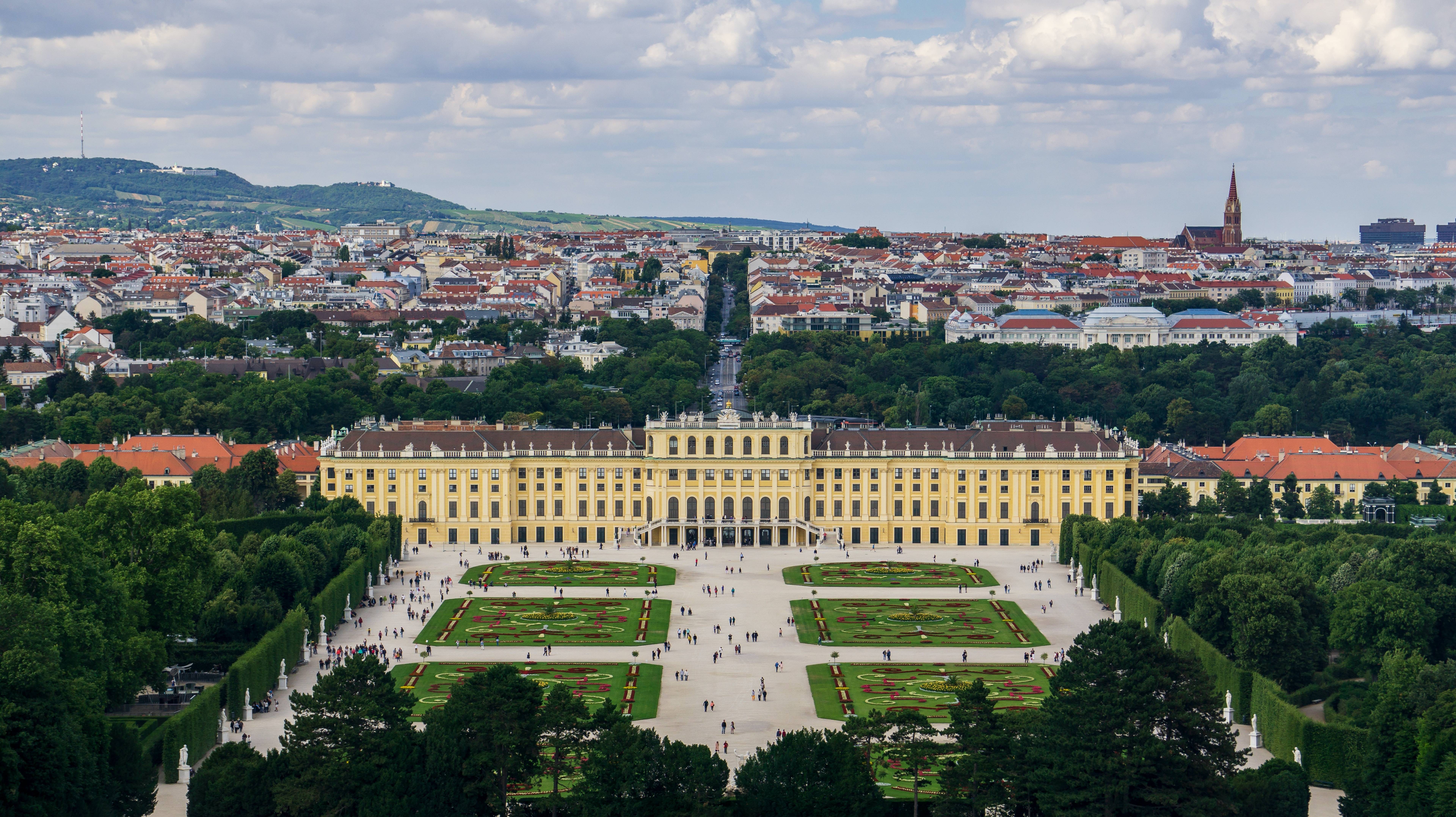 Schönbrunn Palace (Schloss Schönbrunn)