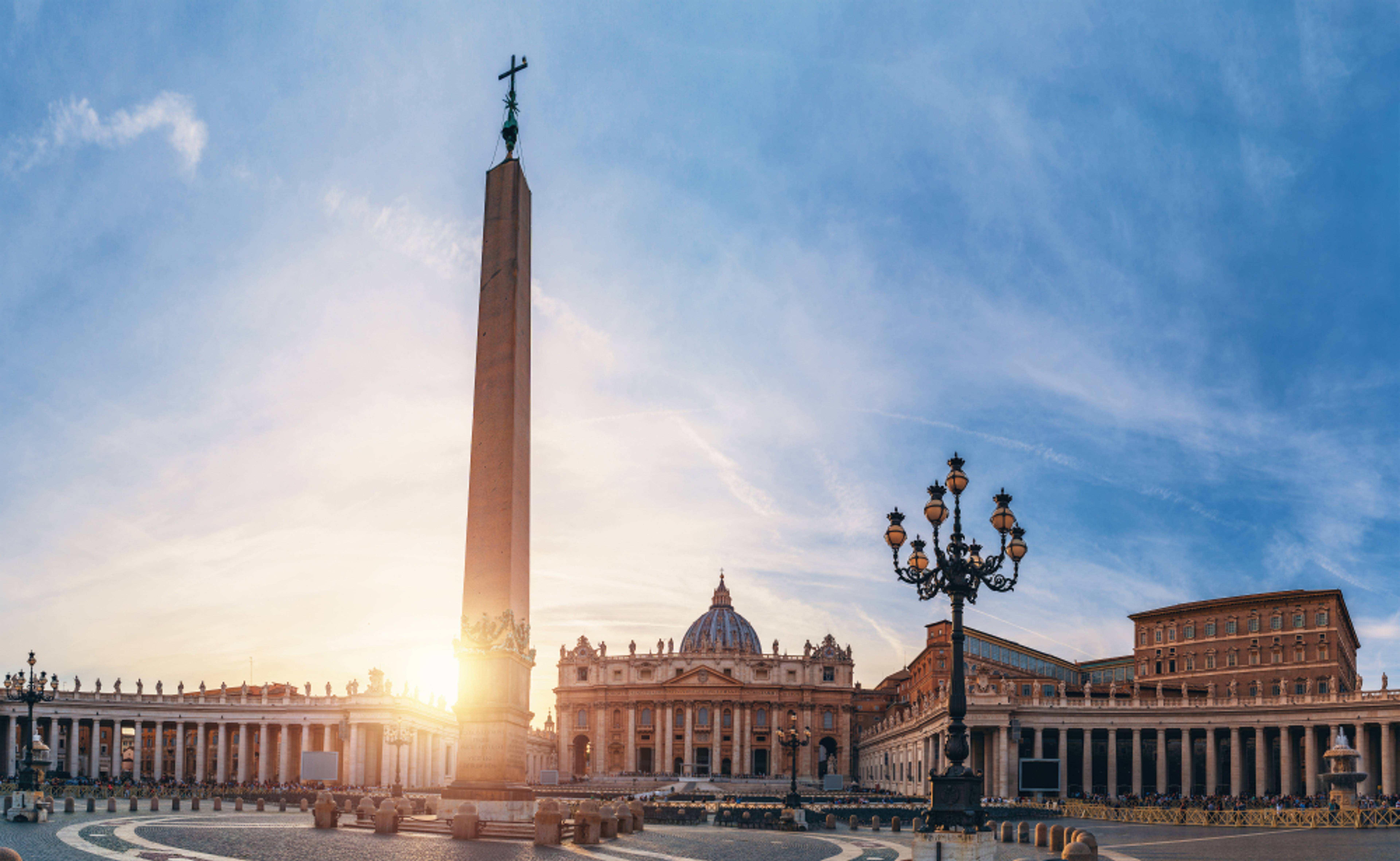 Saint Peter's Square (Piazza San Pietro)