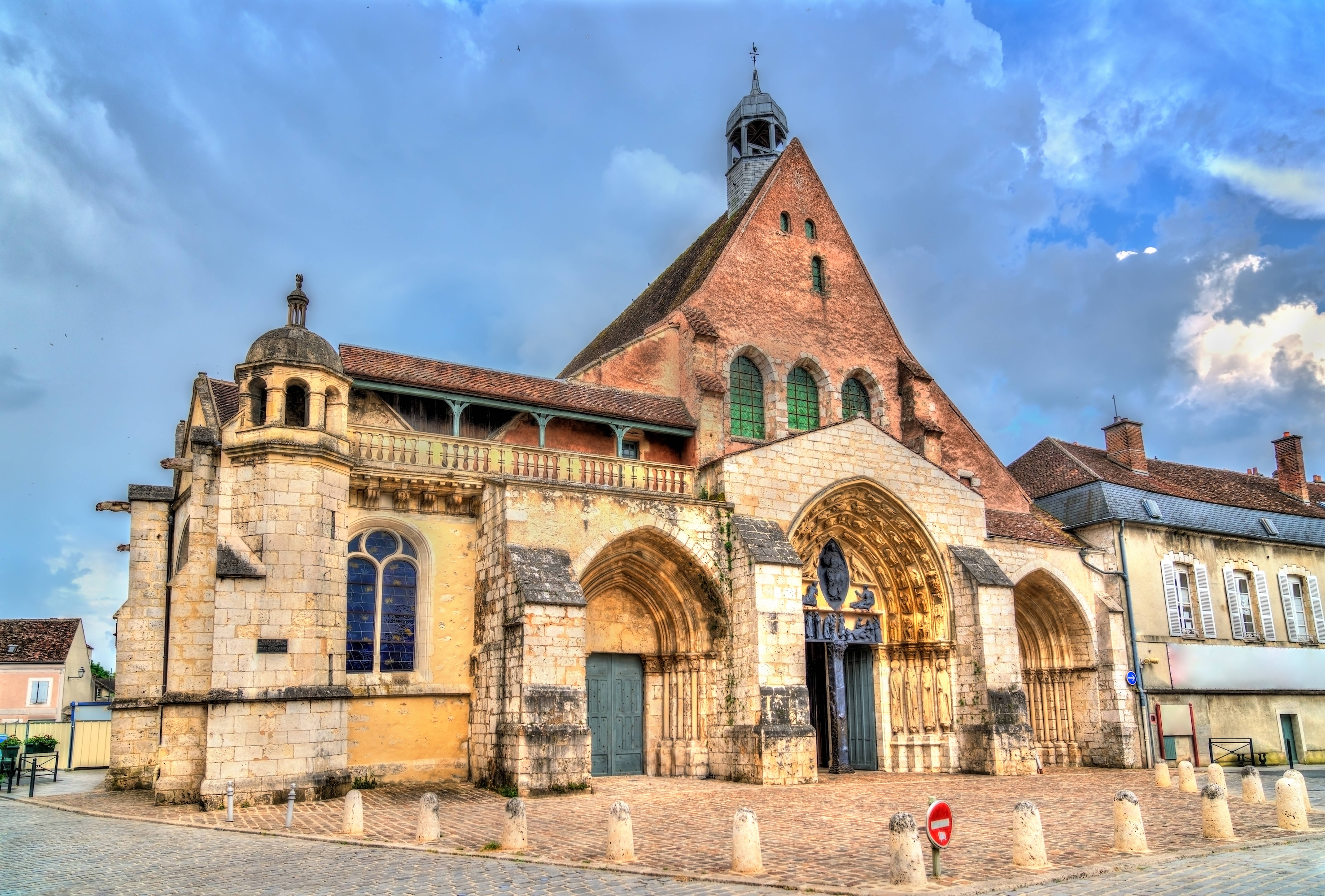 Saint-Ayoul Church