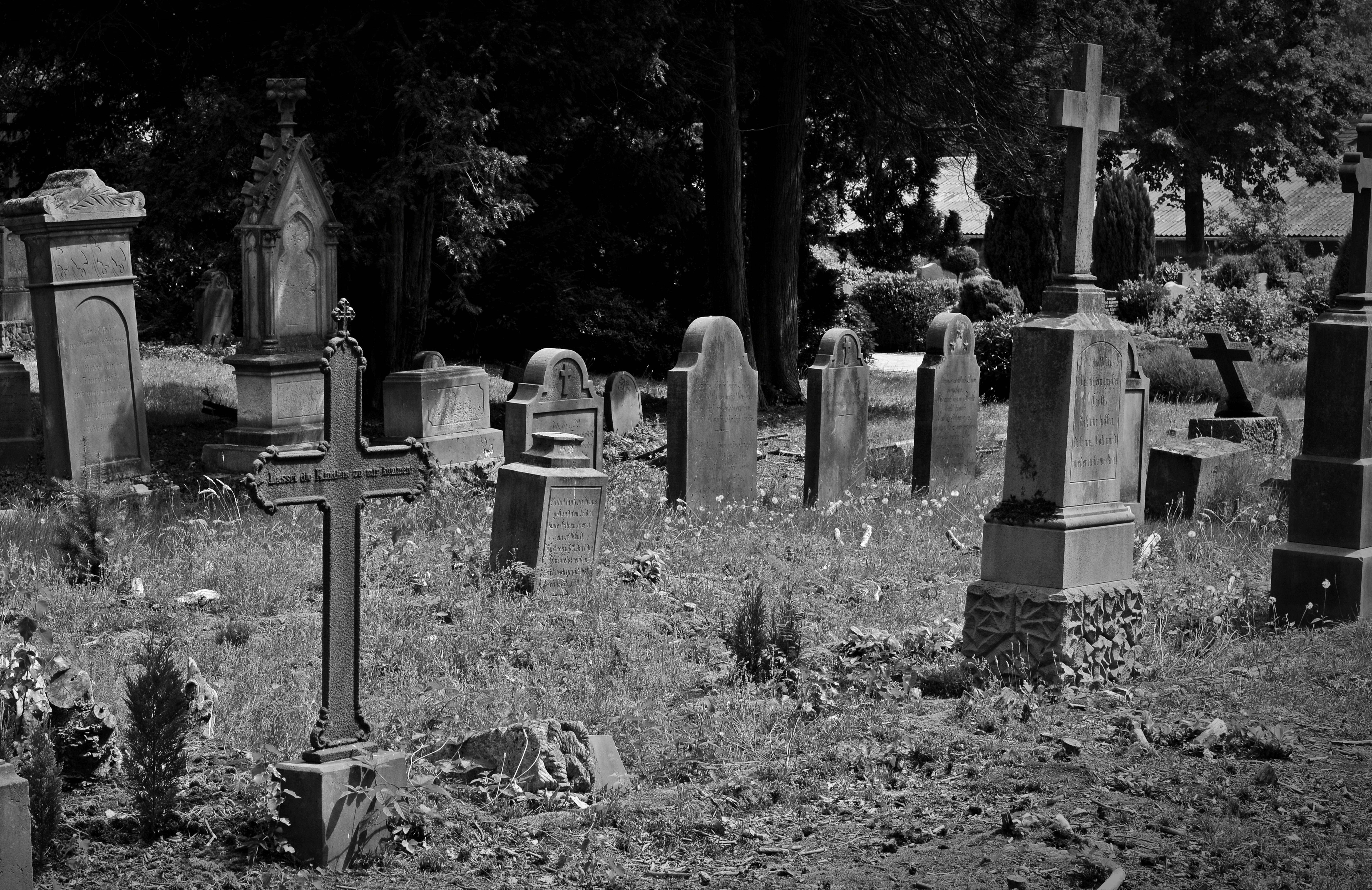 Saint-Pierre Cemetery