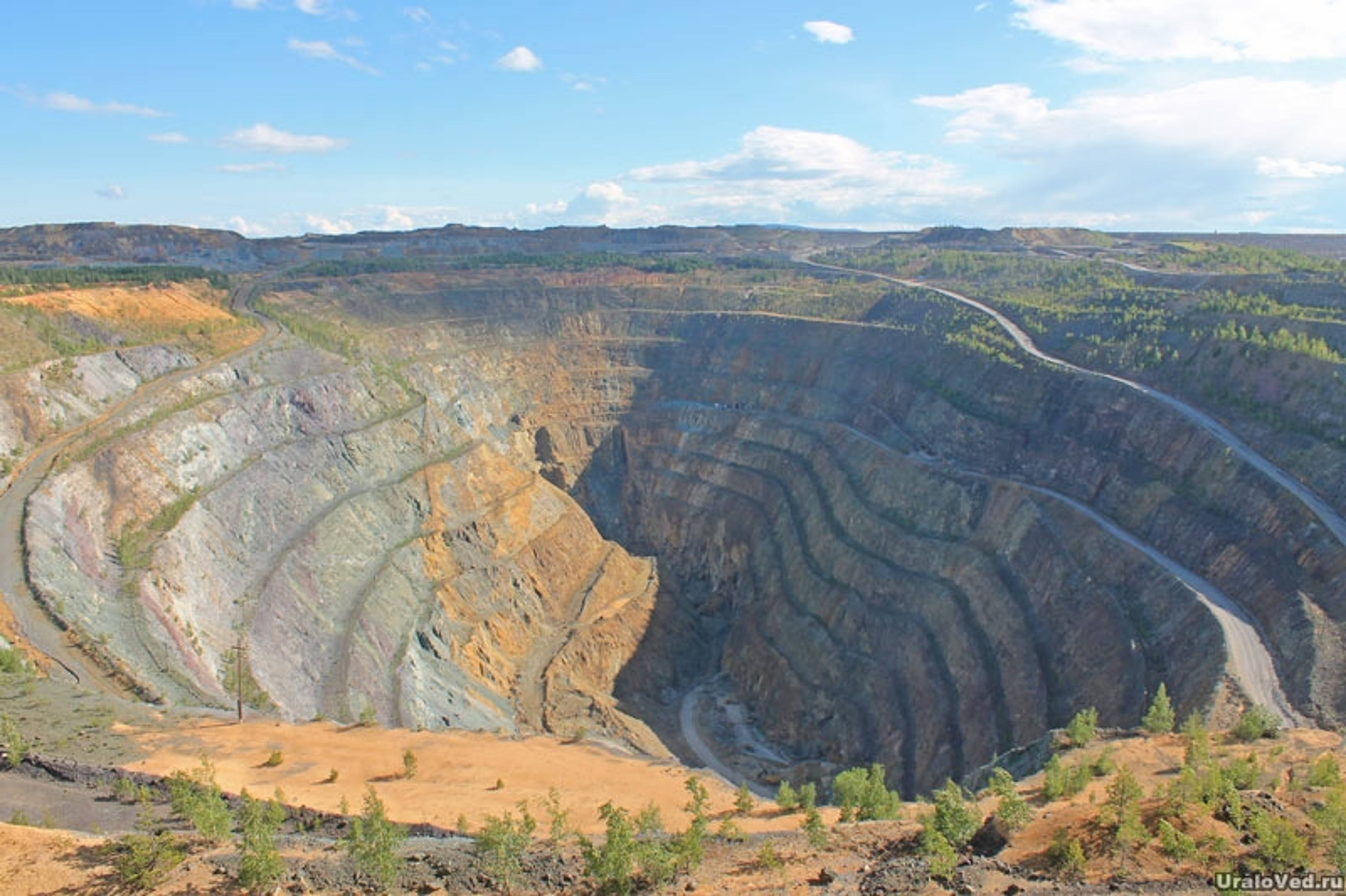 Viewpoint of the Uchalinsk zinc quarry