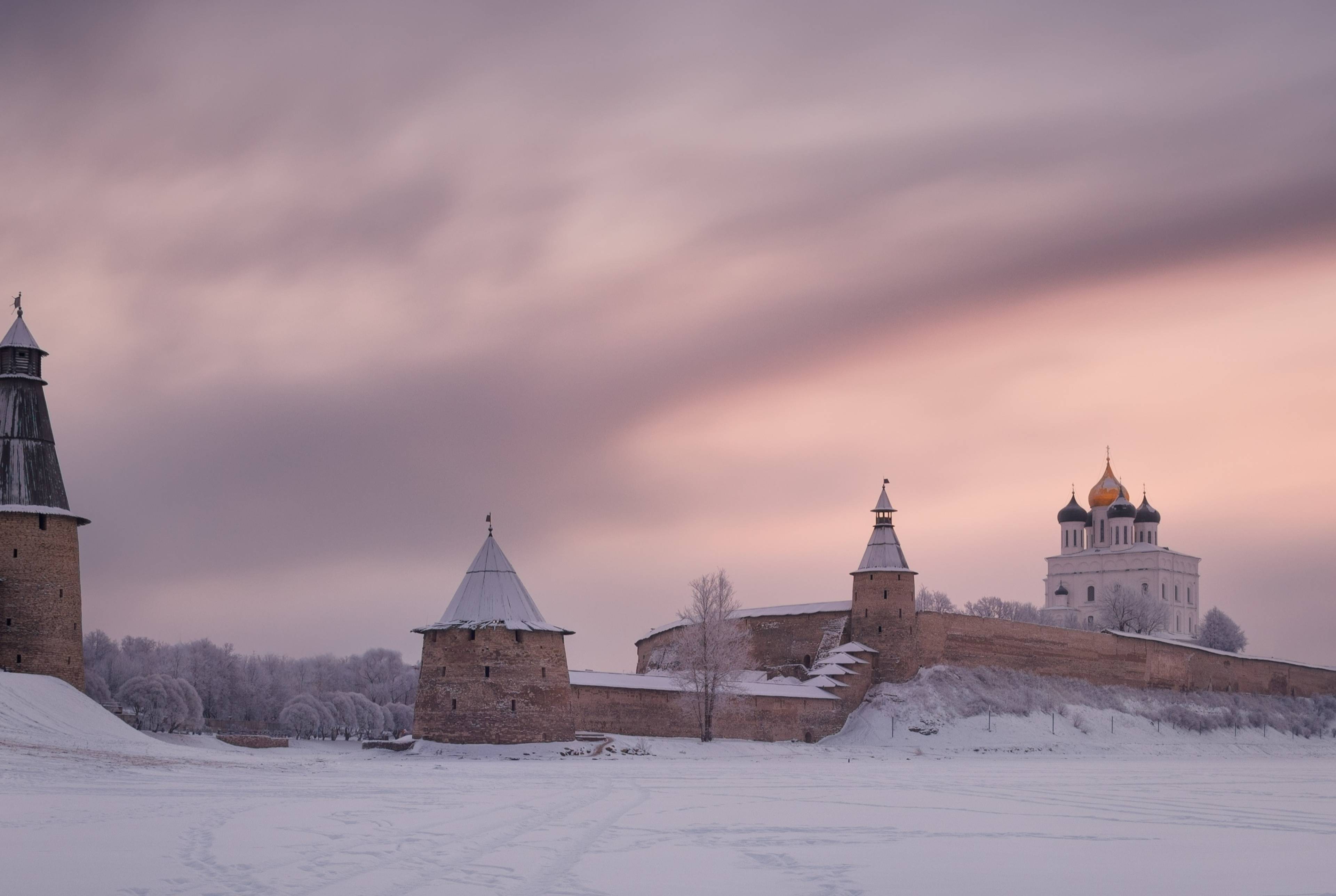 From Ivangorod along Lake Chudskoye to Ancient Pskov