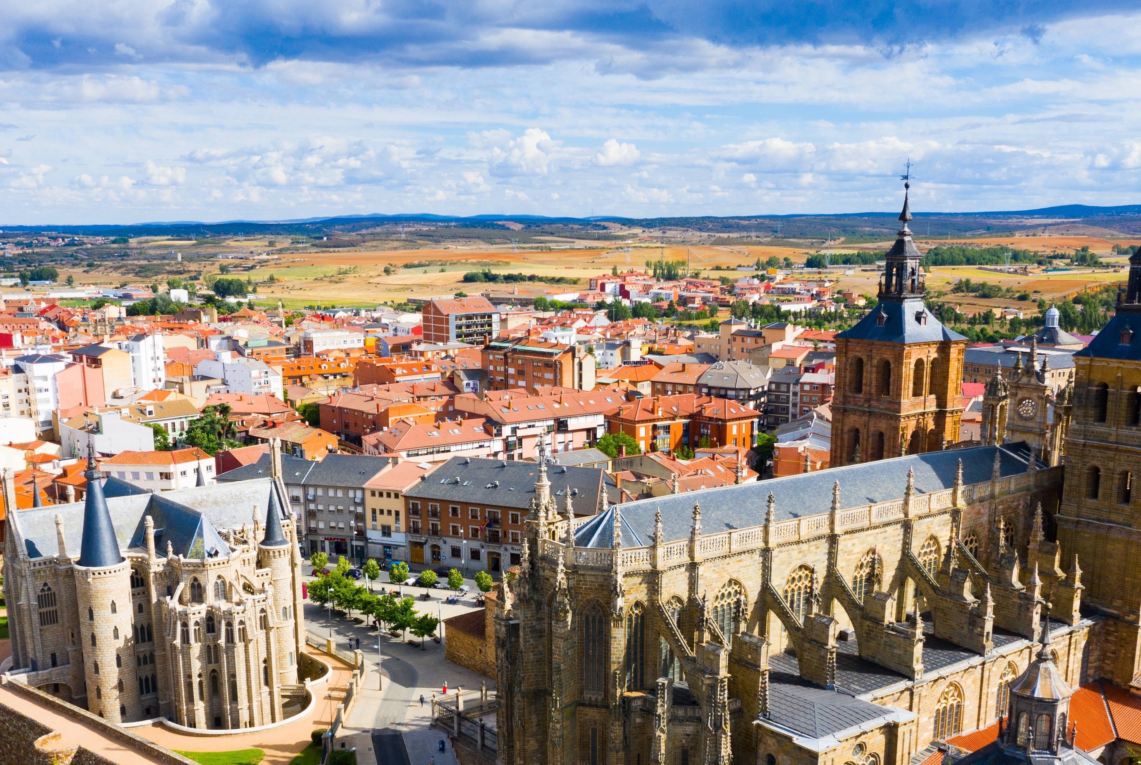 From León to Ponferrada, Following the Camino de Santiago