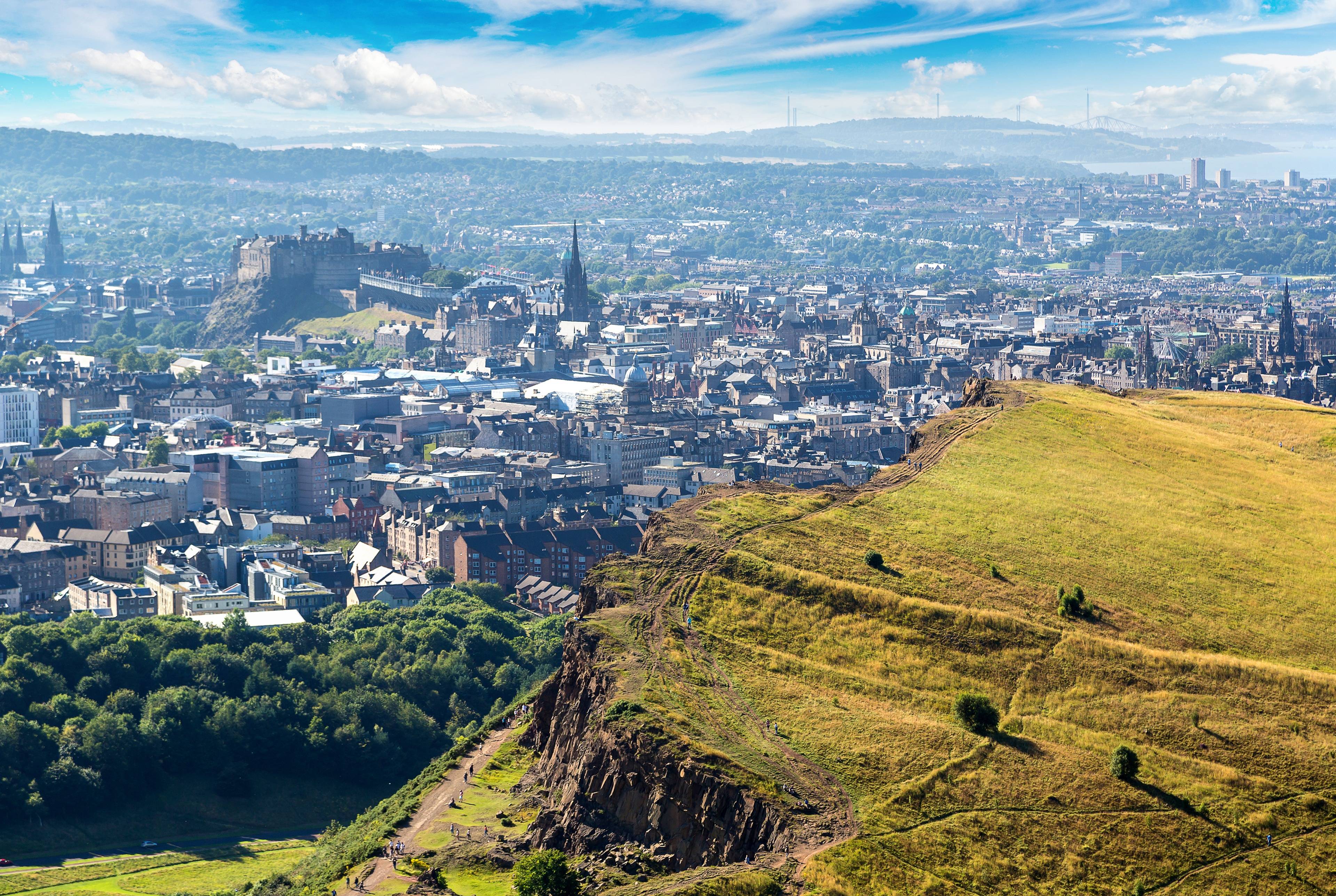 An Intrepid Family Jolly to Edinburgh and the Scottish Borders