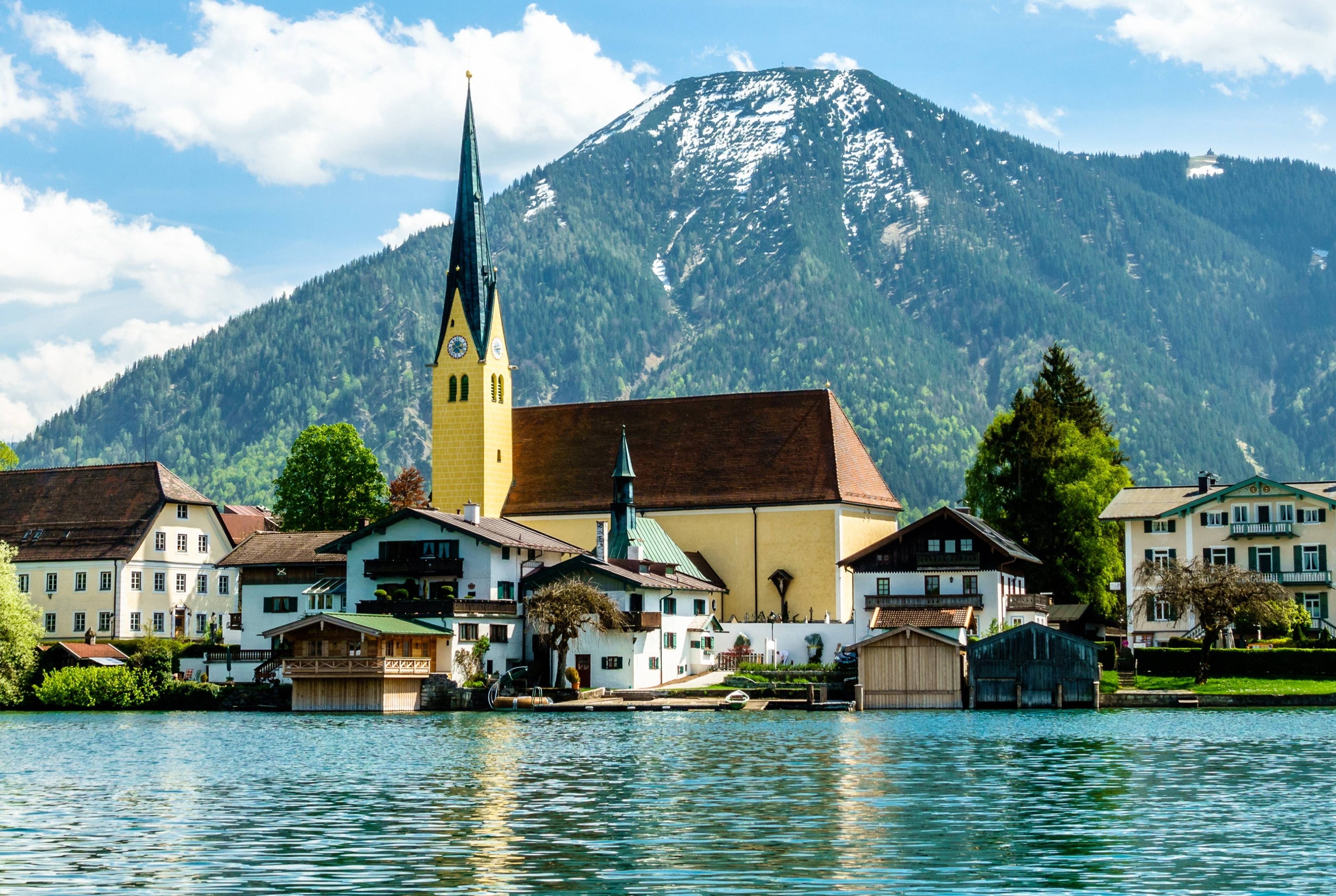 Tegernsee and Schliersee: Day Trip to Two Bavarian Lakes