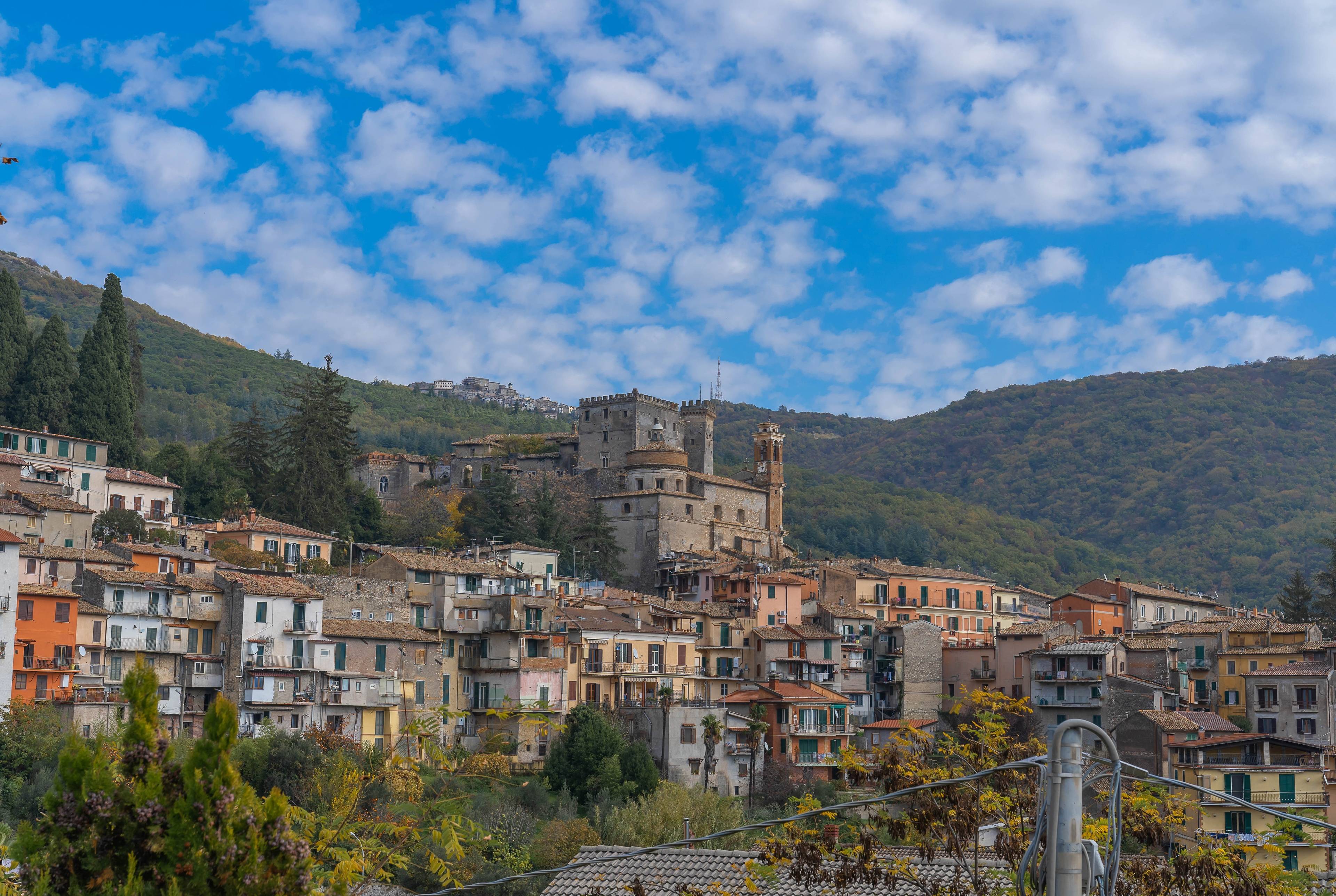 Lost in Tuscia, Escaping Rome