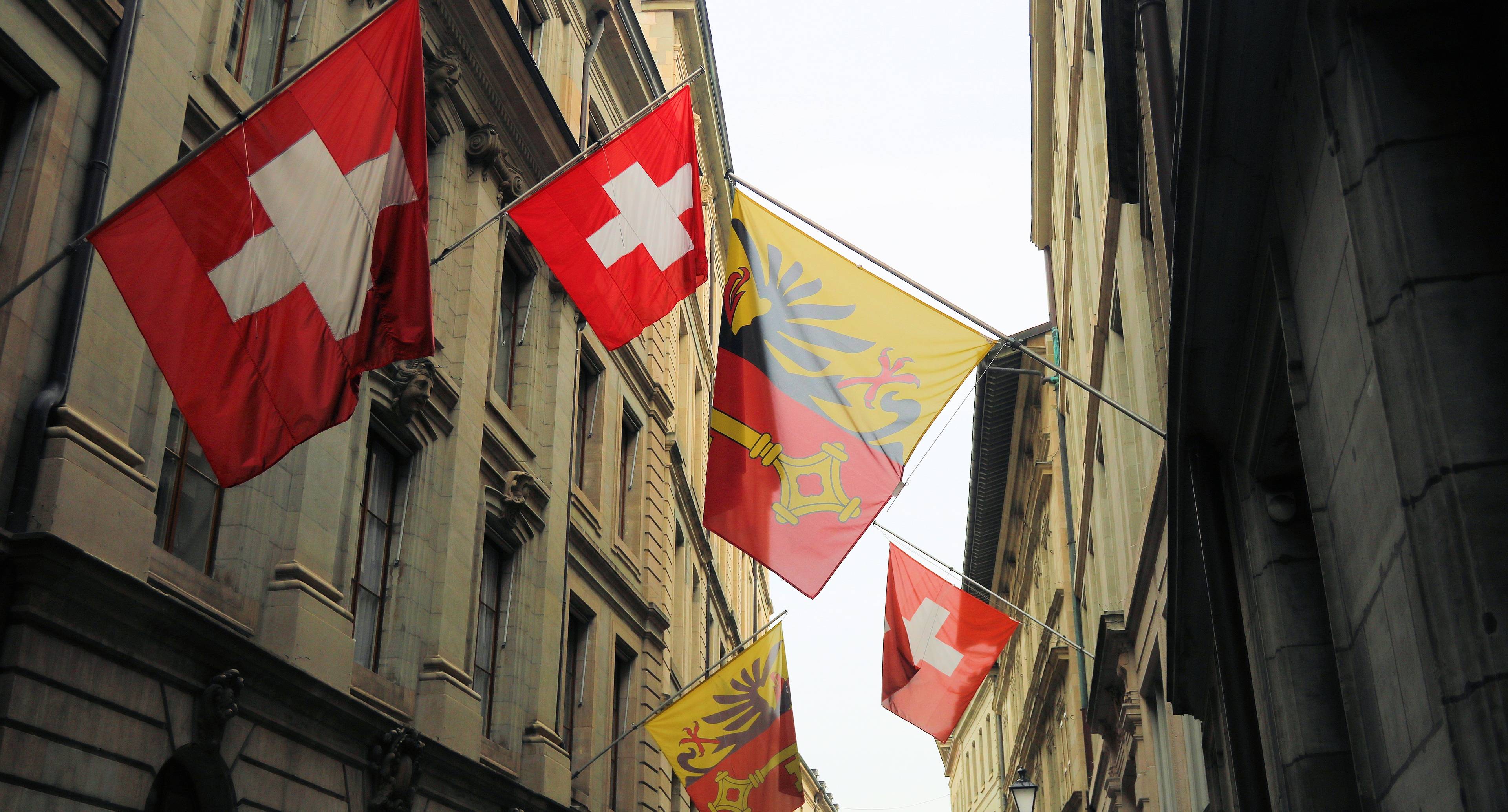 Geneva — A Flower Clock, a Fountain and Giant Chess