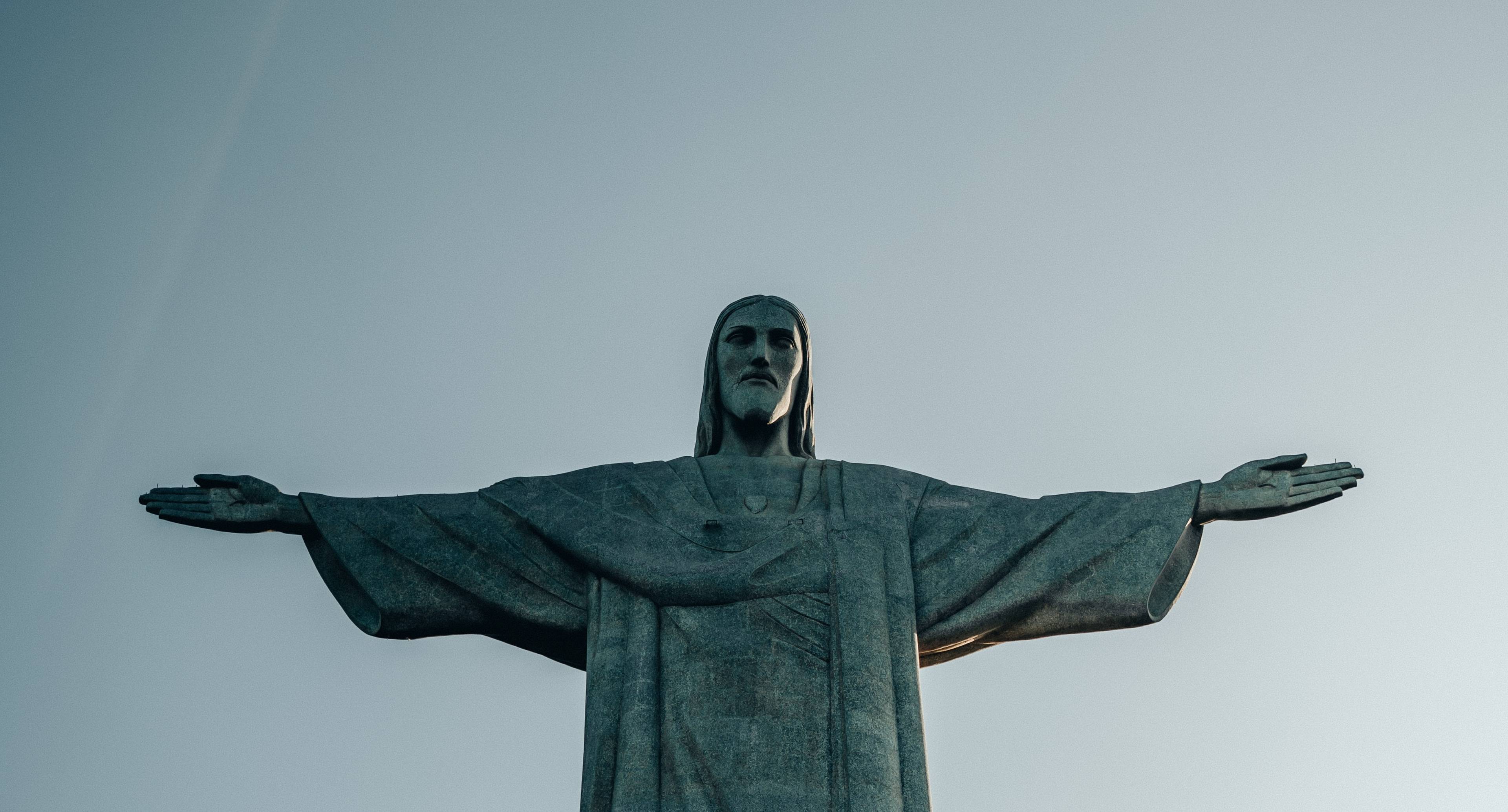 Rio de Janeiro: From "Cristo Redentor" to Maracana