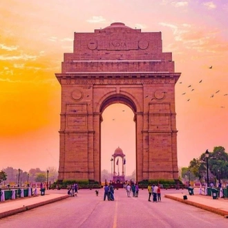 tourhub | Offbeat India Tours | India Top Selling Golden Triangle Tour with Meals and Sunrise Taj Mahal 