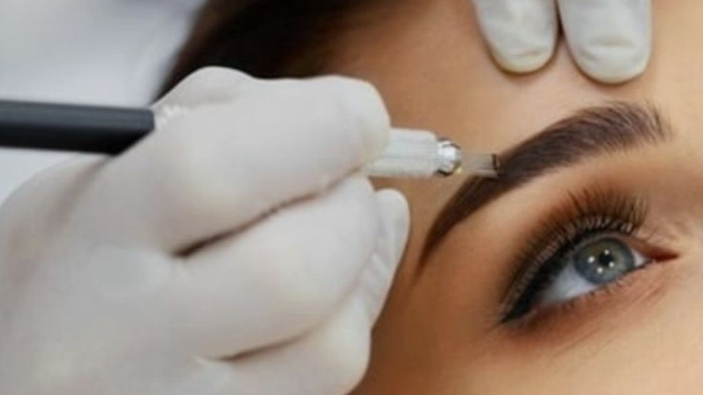 Représentation de la formation : MICROBLADING/
MICROSHADING  
3 JOURS DEBUTANTE 