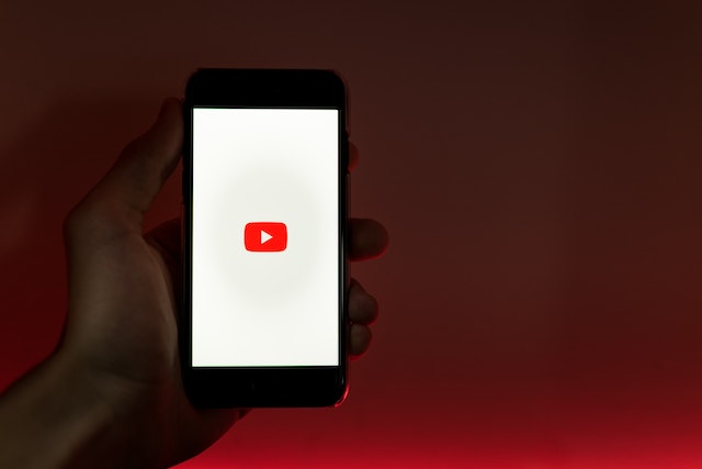 syarat mendapatkan monetisasi youtube ads
