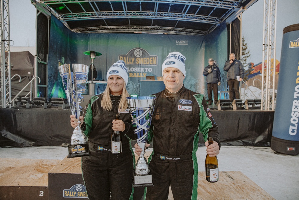  Christer Hedlund, Lycksele MK, och kartläsaren Ida Lidbjer-Granberg vann Rally Sweden Historic 2022.