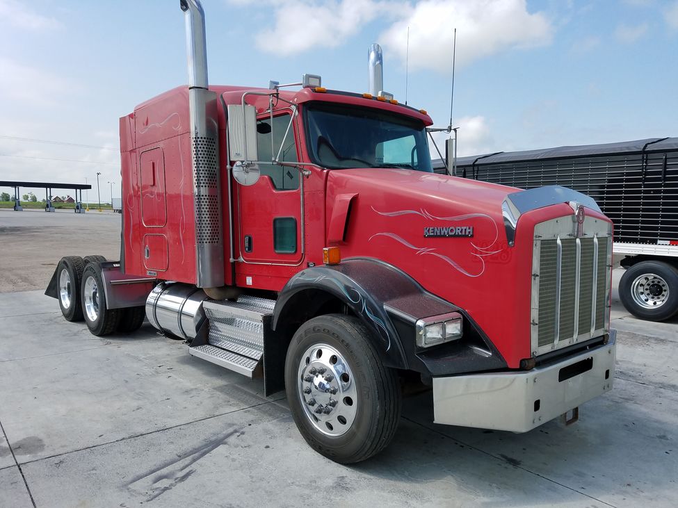 2010 Kenworth T800 : ETY390 | SelecTrucks of Omaha