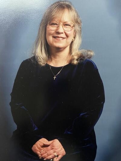 Carolyn   Ell Profile Photo