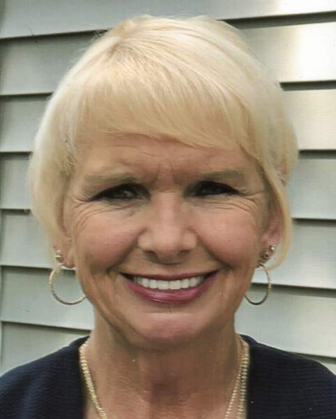 Deborah "Debi" Halcomb Profile Photo