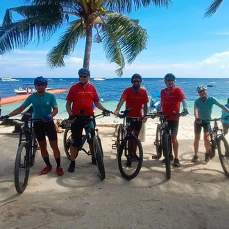 tourhub | SpiceRoads Cycling | Island Hopping the Philippines 