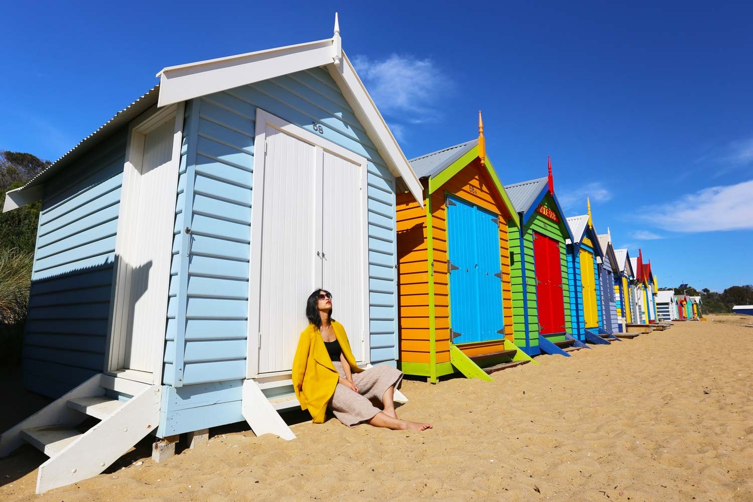 1-Day Tour to Visit Brighton Beach’s Colourful Huts and Visit Penguin Parade At Sunset 