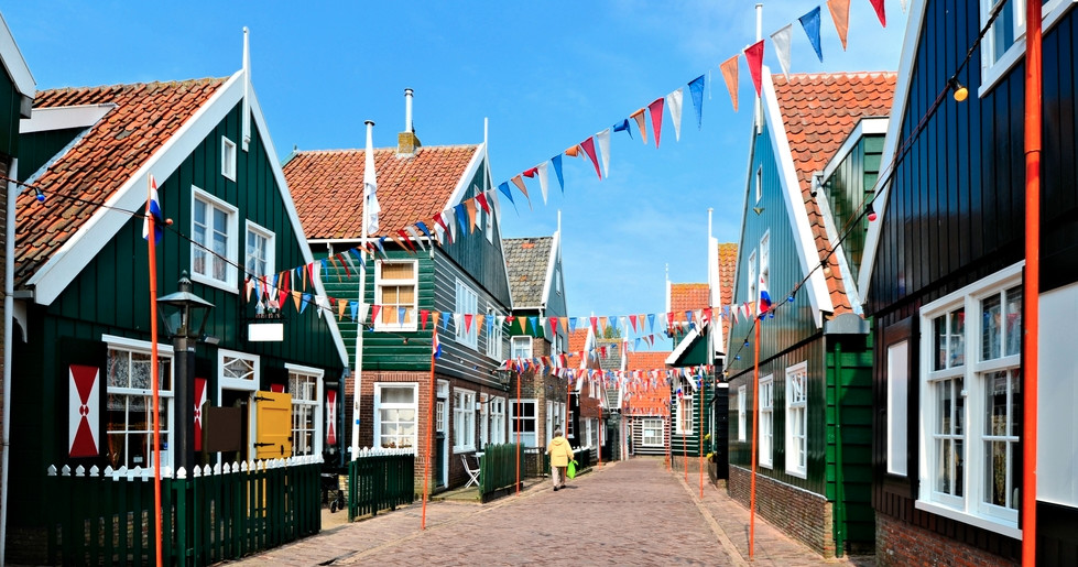 Excursión a los Molinos Zaanse Schans - Edam - Volendam y Marken en Privado con Recogida - Accommodations in Ámsterdam