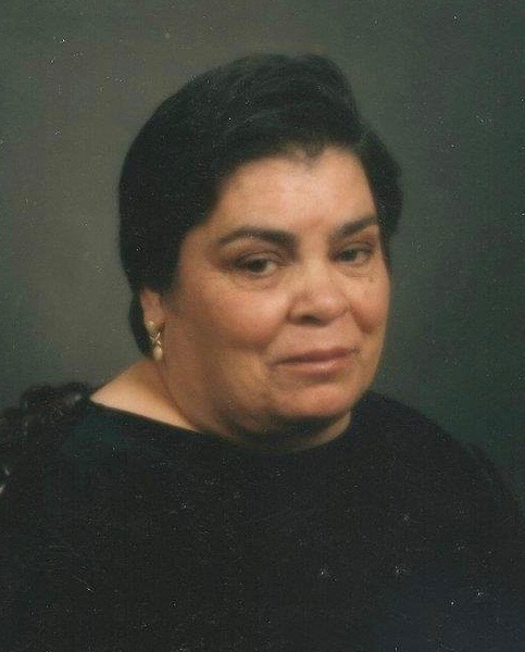 Maria Pinhancos Profile Photo