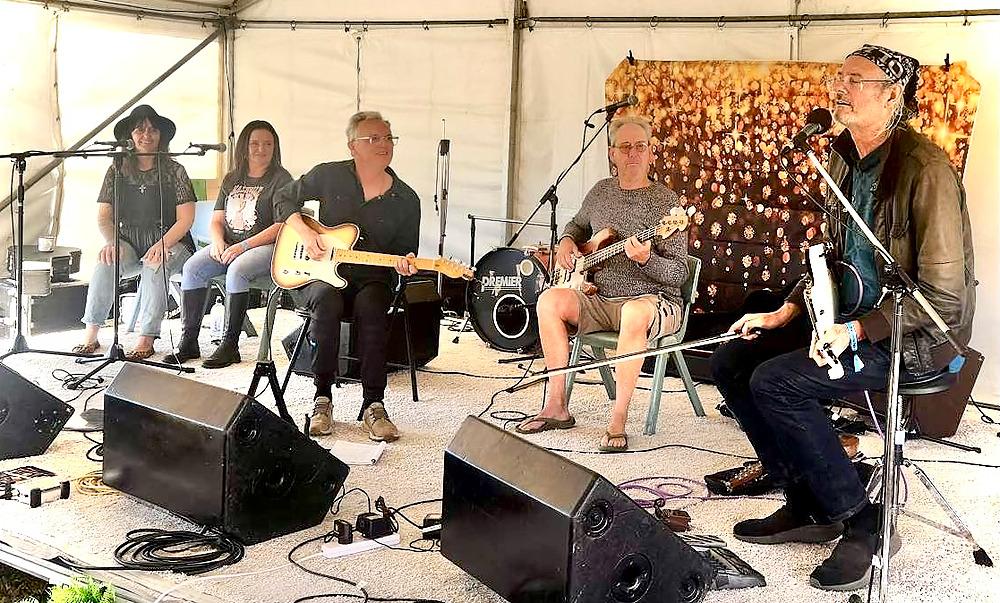 SUch a great gathering at Townsville folk Fest this year!