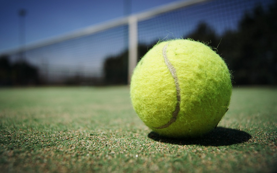 Karsten W. teaches tennis lessons in Honolulu, HI