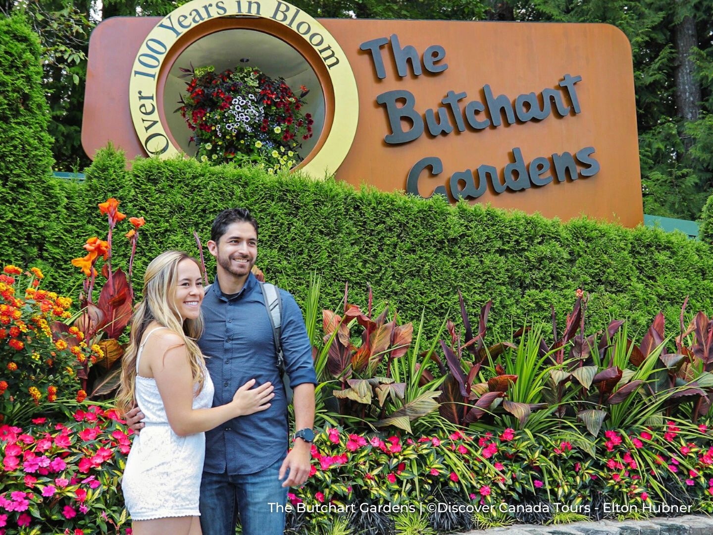 Discover Victoria & Butchart Gardens Day Tour