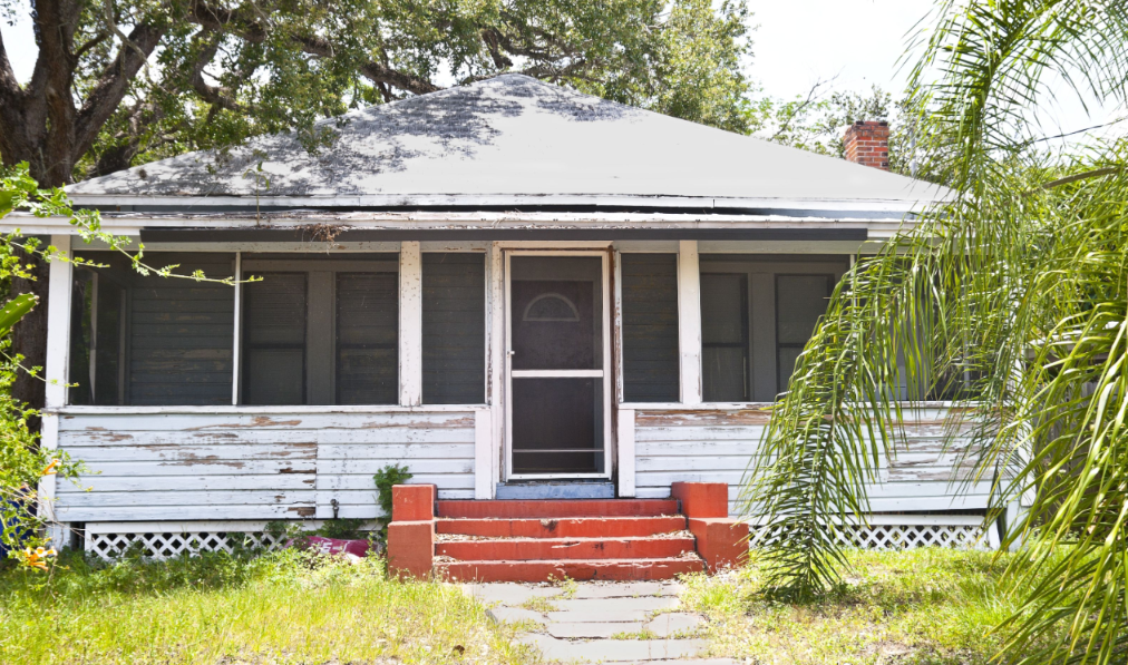 Distressed home in need of repair