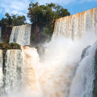 tourhub | Signature DMC | 2 days Iguazu Falls Tour from Buenos Aires with Airfare 