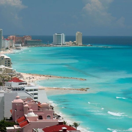 Cancún Escape: Beaches, Cenotes, & Crystal-Clear Water