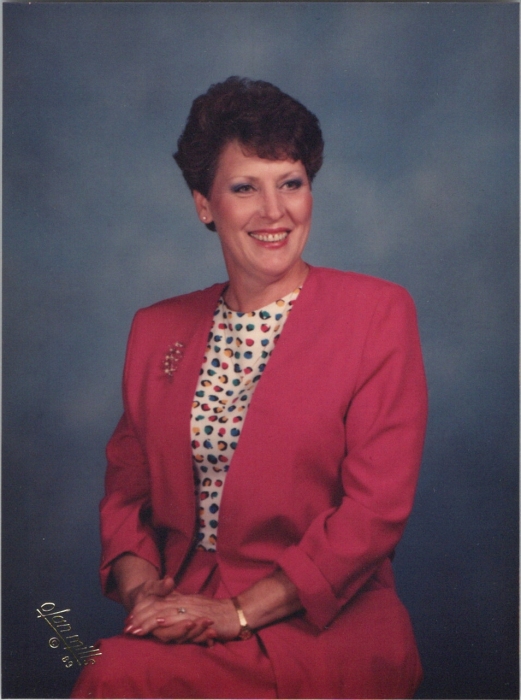 Elizabeth Bond Profile Photo