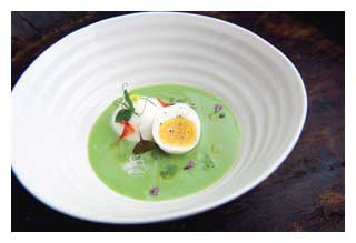 Chilled pea soup