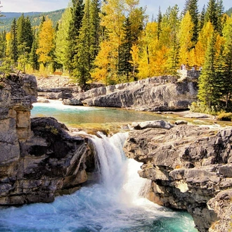 tourhub | Explore! | Walking in the Canadian Rockies 