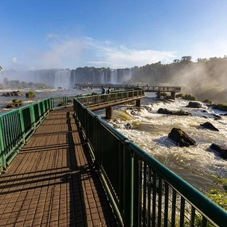 tourhub | Neumann Operadora de Receptivo | Airport IGU Round Trip & 03 Days Sithseeing in Iguassu 