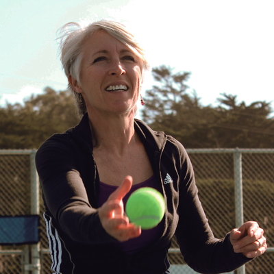 Shannon R. teaches tennis lessons in Pacifica, CA