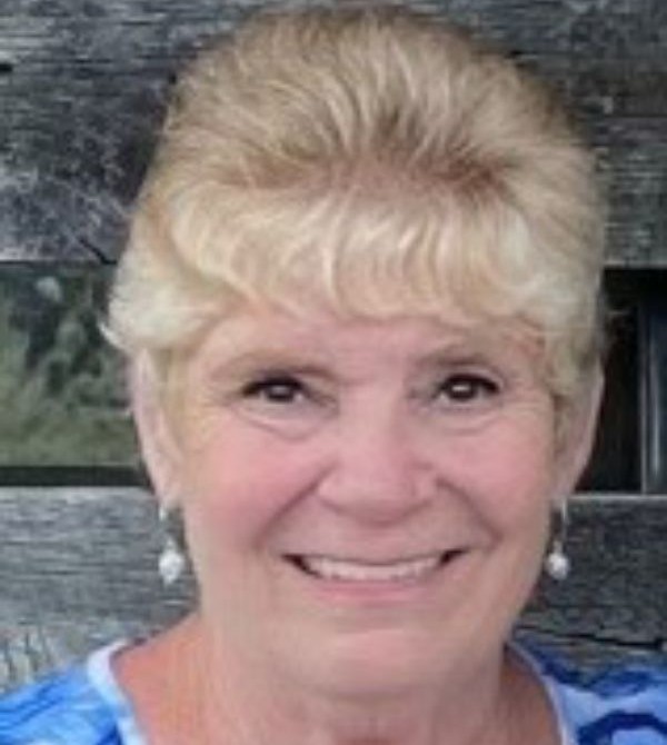 Deborah "Debbie" Saunders Profile Photo