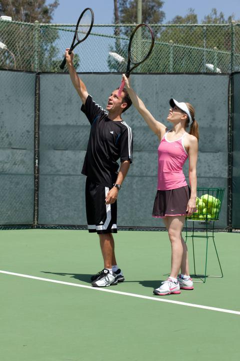 Ramon O. teaches tennis lessons in Van Nuys, CA