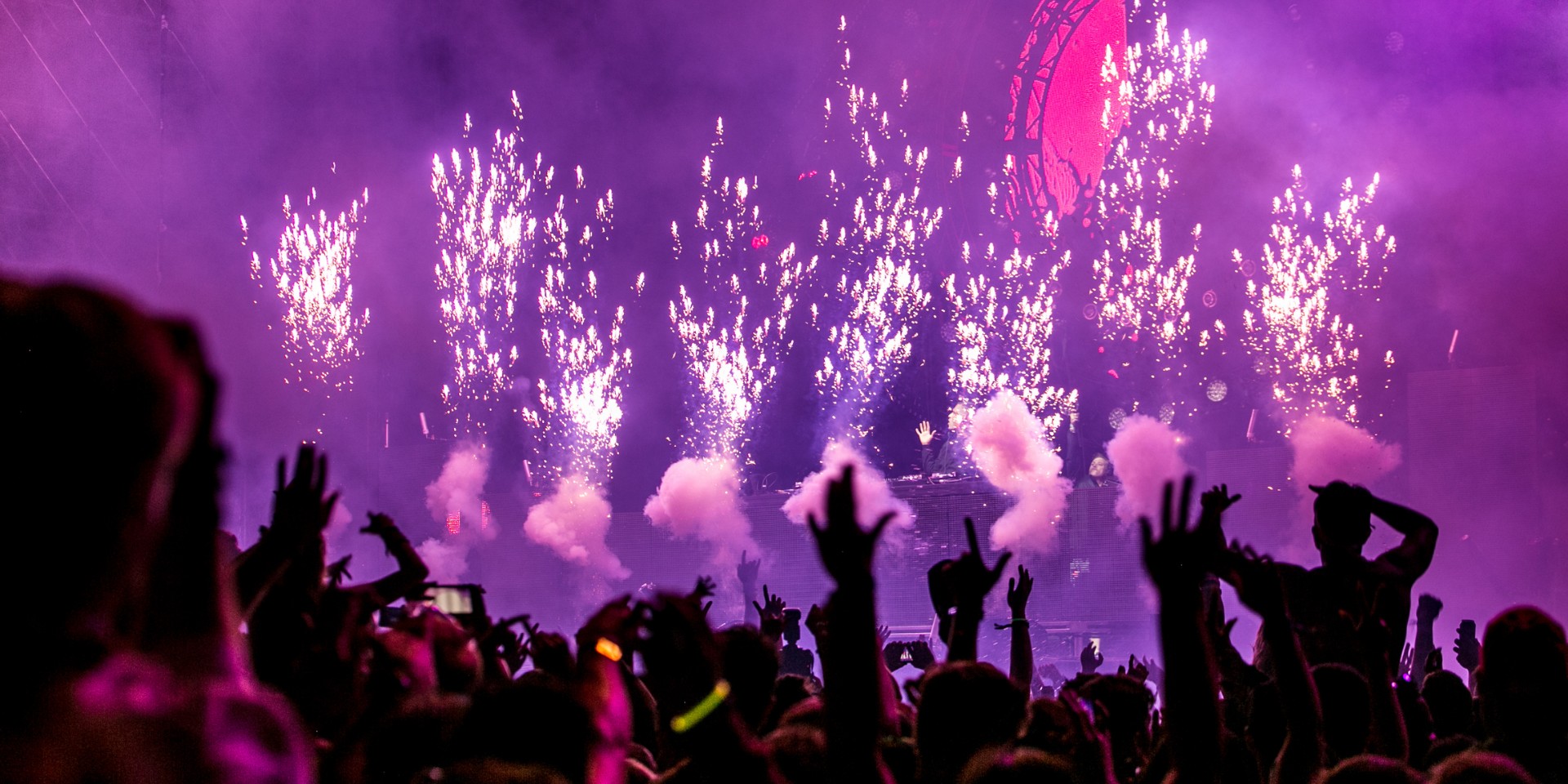 Wuhan's live music scene continues to thrive as thousands attend Strawberry Music Festival