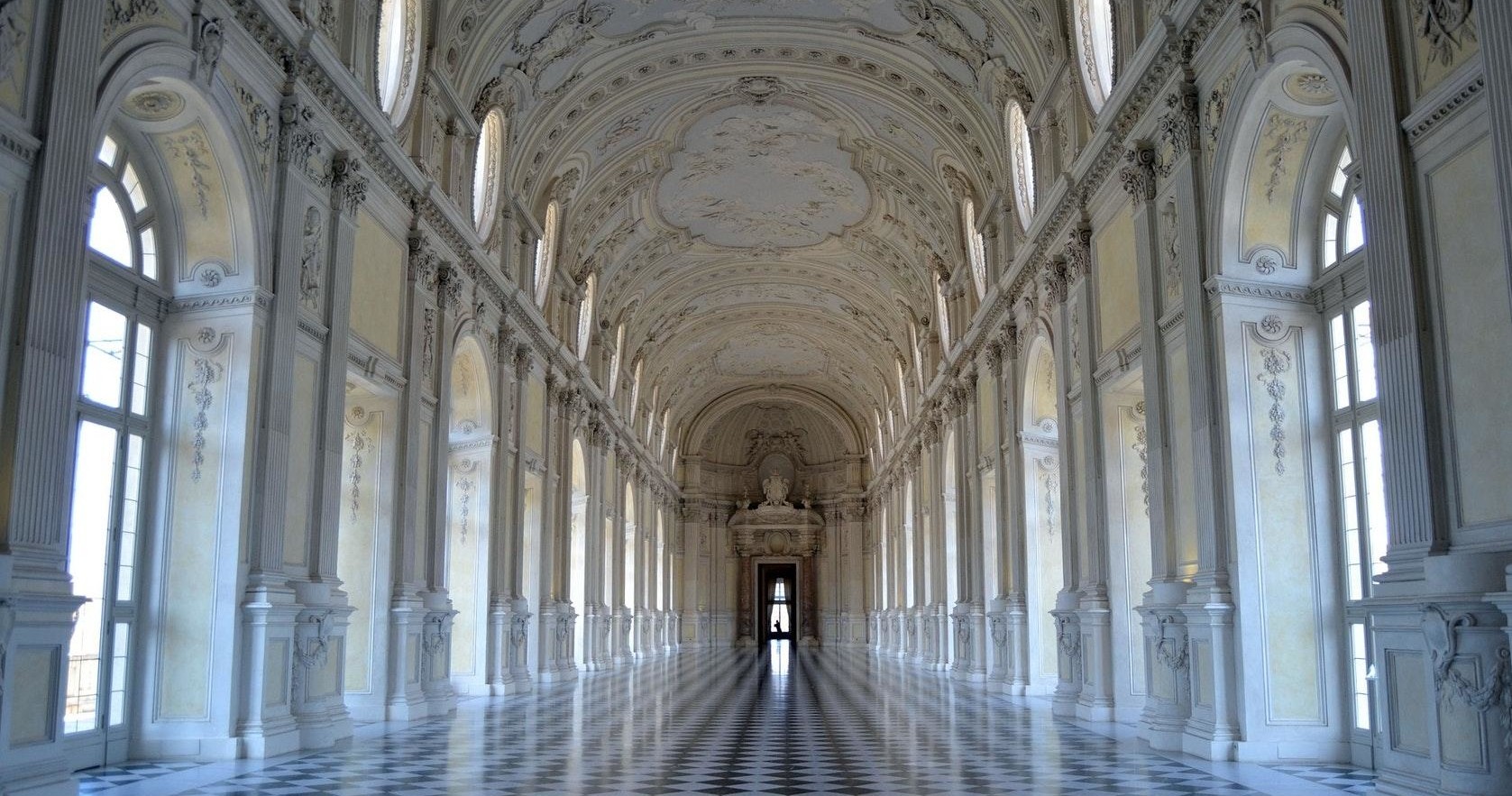Visita Guidata della Reggia di Venaria Reale in Piccolo Gruppo o Privato - Alloggi in Torino