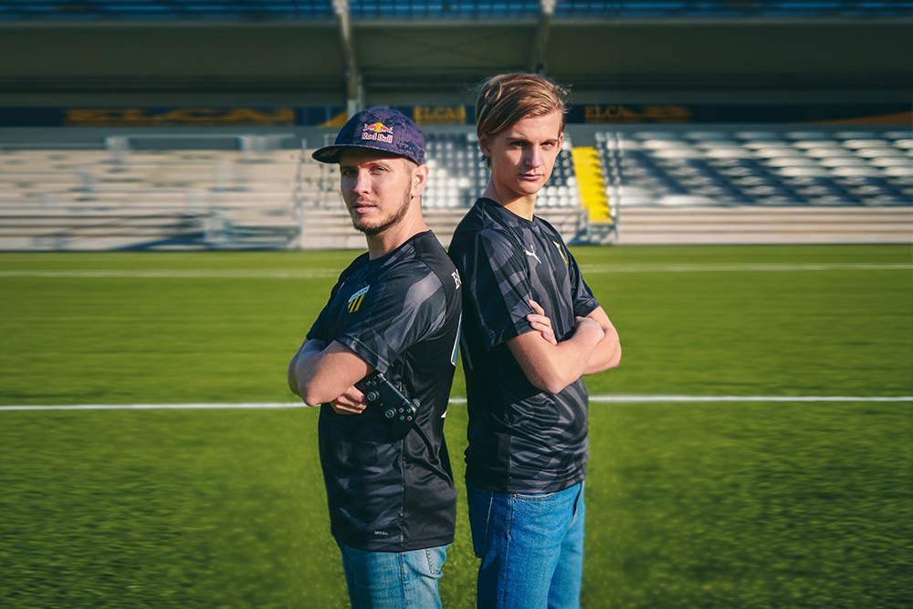 Ivan Lapanje och Olle Arbin, representerar BK Häcken i eAllsvenskan.