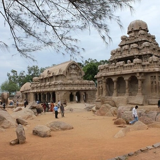 tourhub | Agora Voyages | Chennai to Kanchipuram, Vellore, Pondicherry & Mahabalipuram 