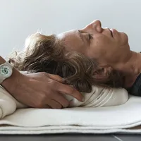 Therapeutic yoga nidra session / Sesión de yoga nidra terapeutico