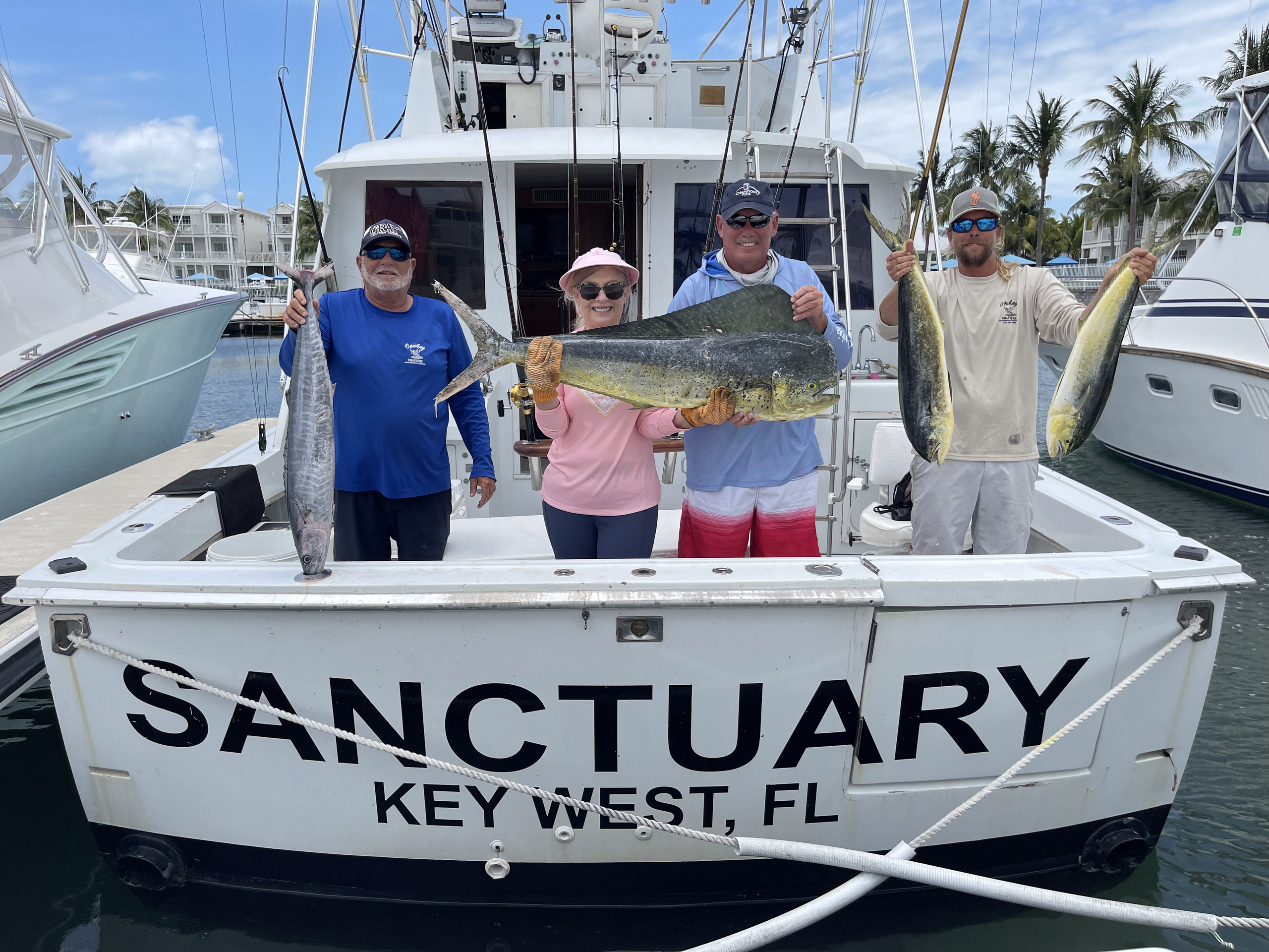 Sanctuary 47ft Hatteras Private Fishing Charter image 1