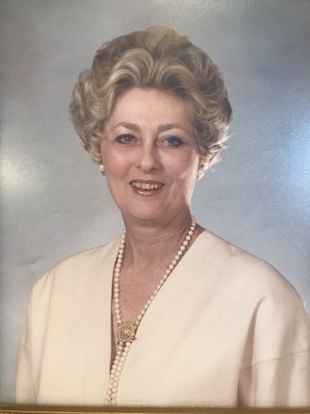 Elizabeth Reynolds Profile Photo
