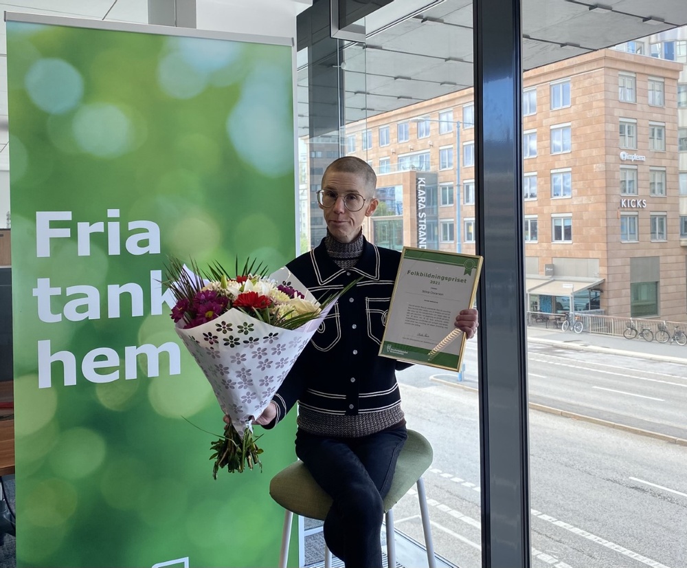 Stina Oscarson, Folkbildningspriset 2021. Foto: Studieförbundet Vuxenskolan.
